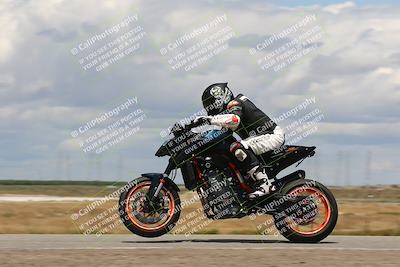 media/Apr-26-2024-TrackDaz (Fri) [[c4b677d280]]/B Group/120pm (Wheelie Bump)/
